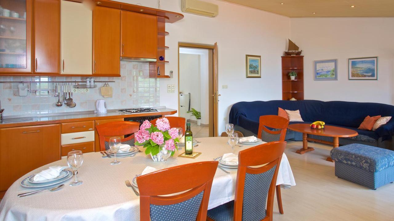 Apartments Vinka Jelsa  Εξωτερικό φωτογραφία