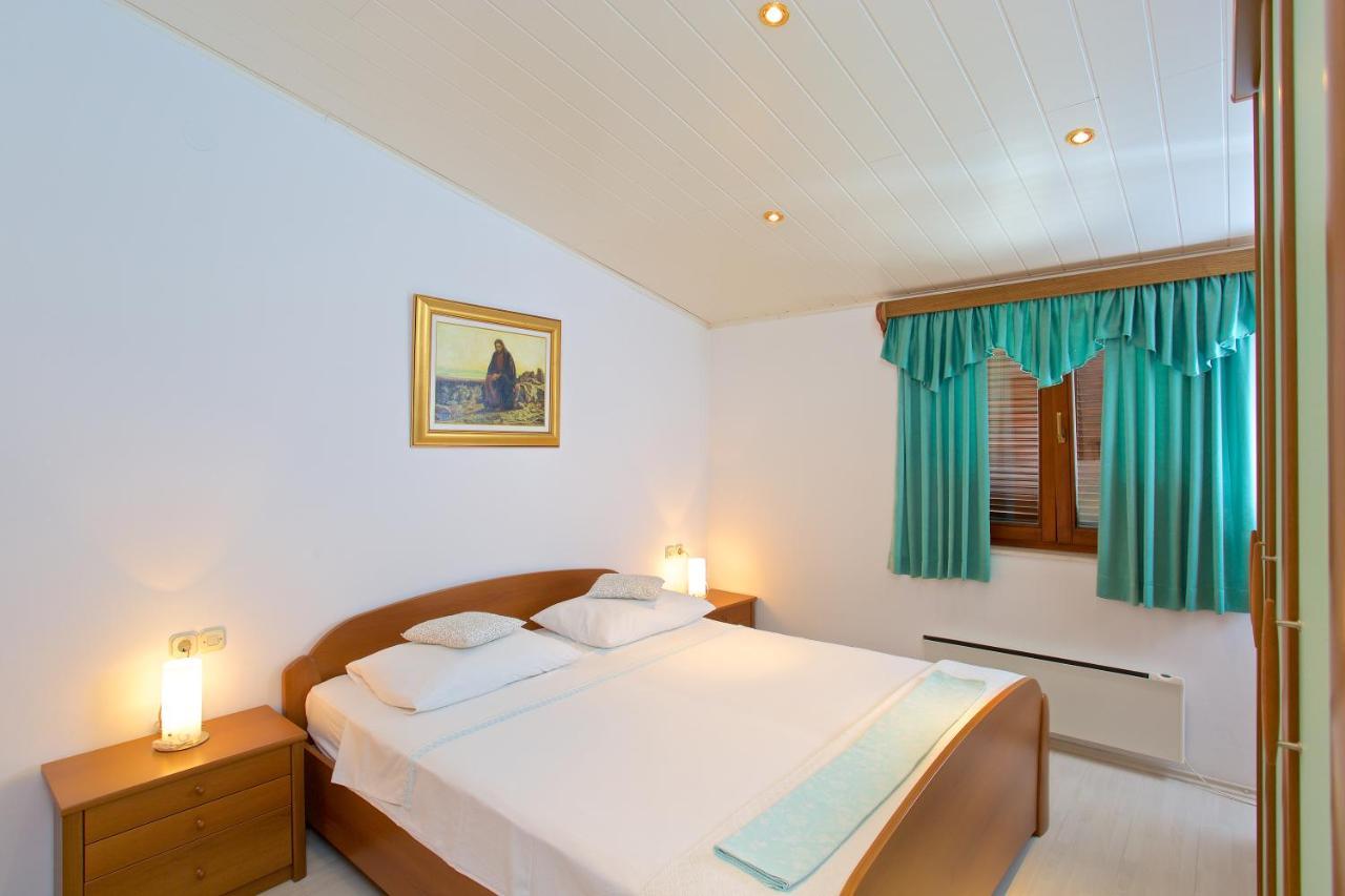 Apartments Vinka Jelsa  Εξωτερικό φωτογραφία