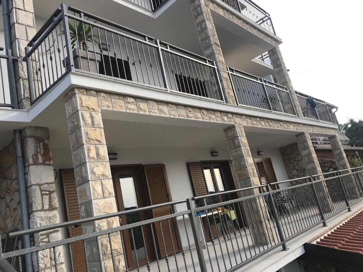 Apartments Vinka Jelsa  Εξωτερικό φωτογραφία