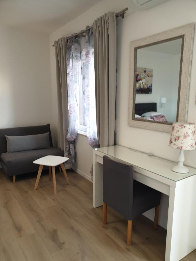 Apartments Vinka Jelsa  Εξωτερικό φωτογραφία